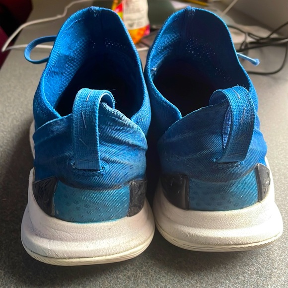 Hey! I’m selling custom designed Under Armour Curry 5’s for all my sport lovers. - Picture 4 of 4